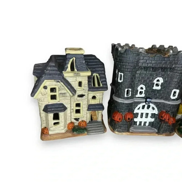 Estates Enchanting Halloween Village Decor Set of 3 Haunted Houses Castle - Picture 4 of 9